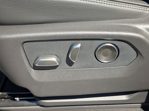 New 2026 GMC Yukon XL Denali w/ Sun & Power Step Package image 21