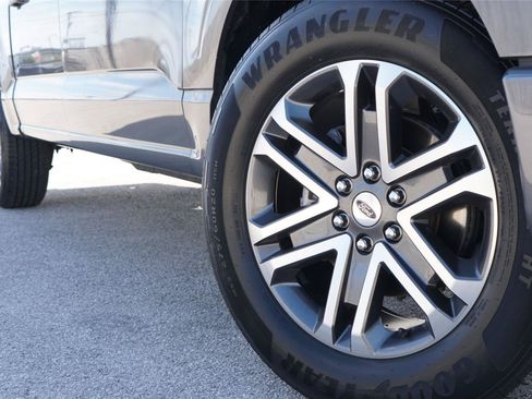 Used 2021 Ford F150 XL w/ STX Appearance Package RWD image 2