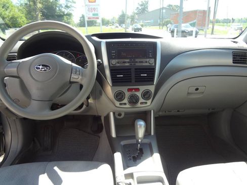 Used 2010 Subaru Forester 2.5X AWD/4WD image 10