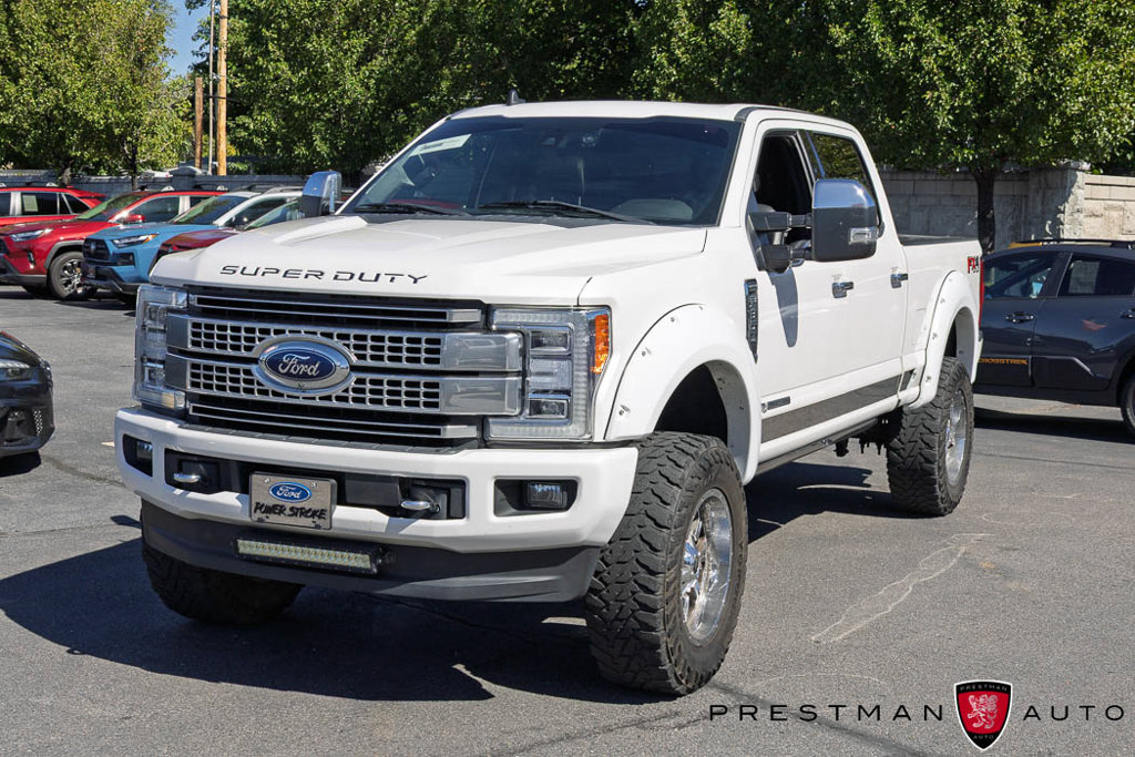 Used 2019 Ford F350 Platinum w/ Platinum Ultimate Package AWD/4WD image 3
