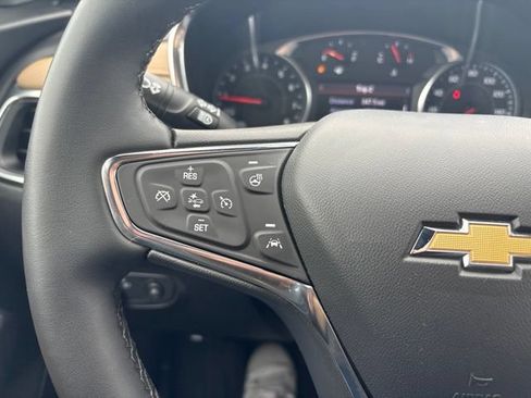 Used 2024 Chevrolet Equinox Premier w/ LPO, Floor Liner Package FWD image 30