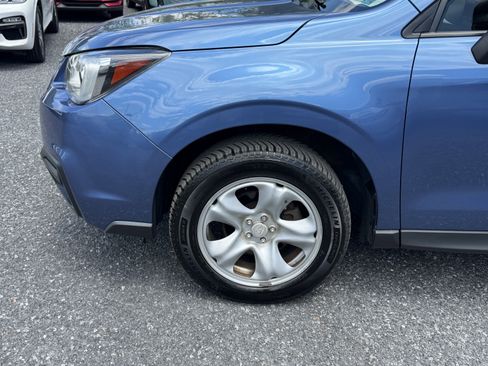 Used 2017 Subaru Forester 2.5i AWD/4WD image 8