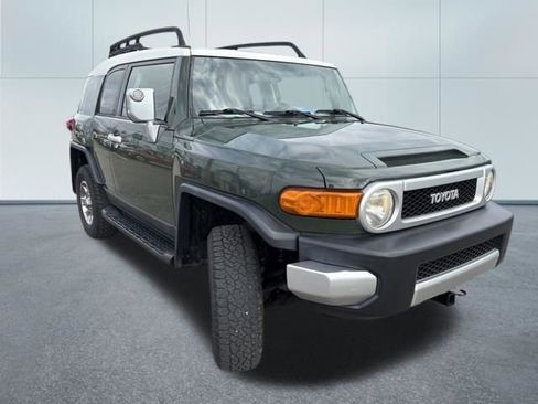 Used 2012 Toyota FJ Cruiser 4WD w/ Upgrade Pkg image 5
