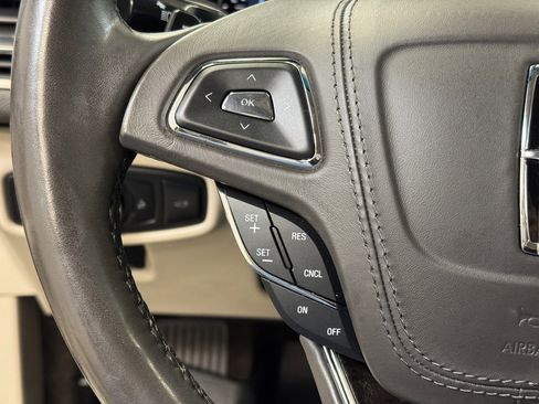 Used 2017 Lincoln MKZ Select w/ Select Plus Package image 33