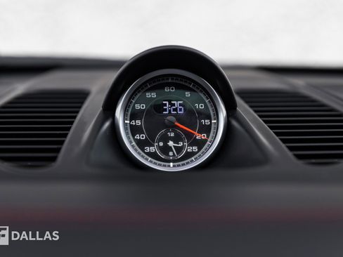 Used 2015 Porsche 911 Turbo S image 25