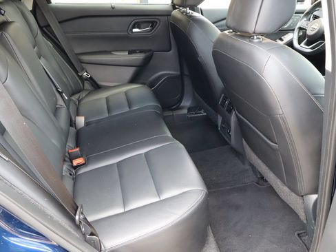 Used 2024 Nissan Rogue SL w/ SL Premium Package FWD image 18