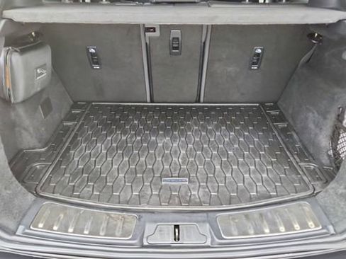 Used 2024 Jaguar E-PACE R-Dynamic SE image 15