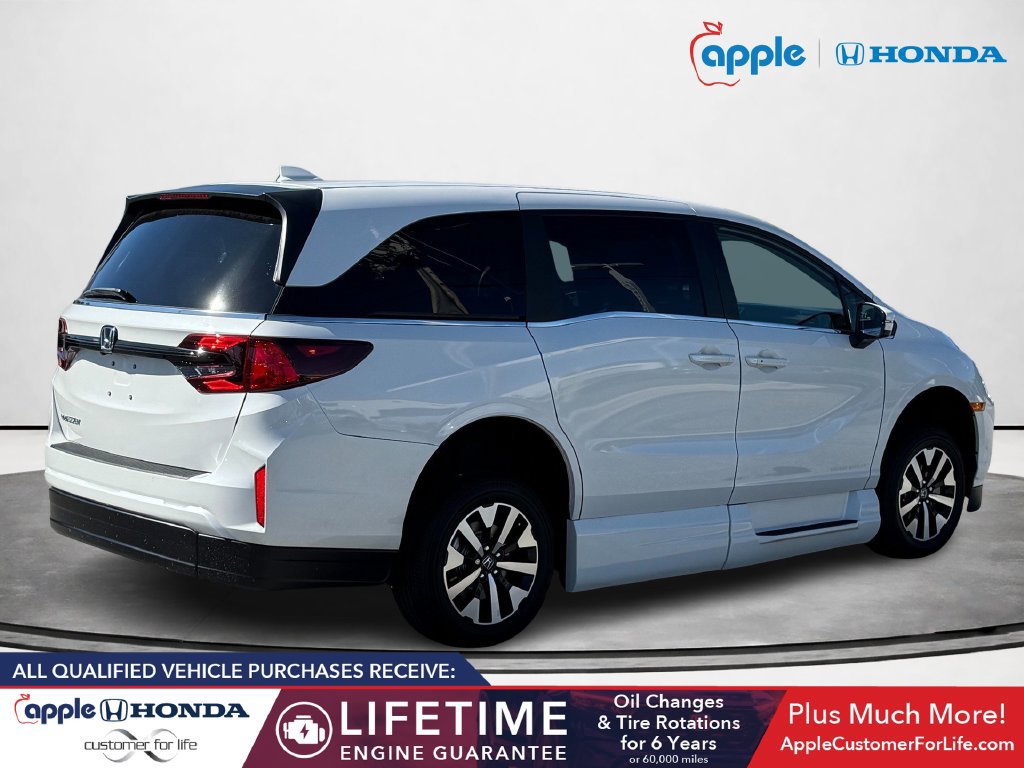 Used 2026 Honda Odyssey EX-L image 3