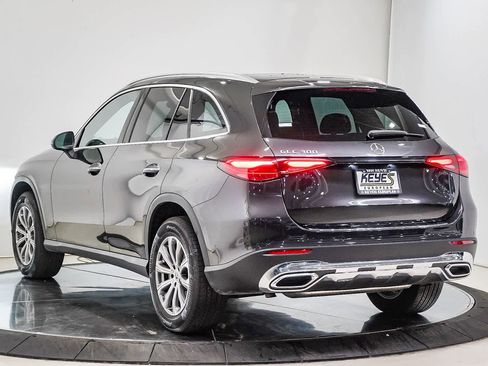 Certified 2026 Mercedes-Benz GLC 300 image 2