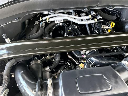 Used 2025 Ford Explorer ST w/ Sun And Sound Package RWD image 33