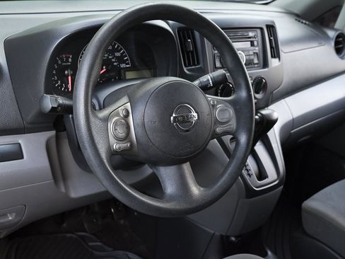 Used 2017 Nissan NV200 S image 10