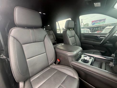 Used 2025 Chevrolet Tahoe RST w/ Comfort Package image 25