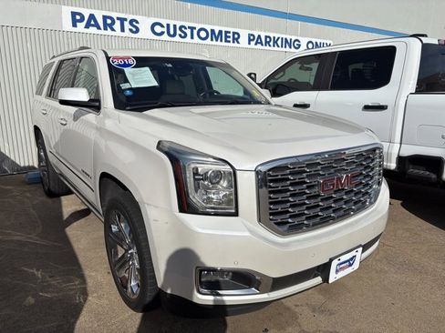 Used 2018 GMC Yukon Denali w/ Denali Ultimate Package image 10