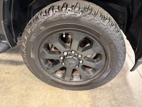 Used 2022 RAM 2500 Big Horn w/ Level C Equiment Group AWD/4WD image 4