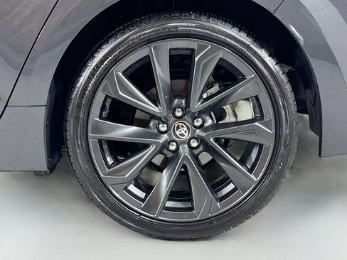 Used 2025 Toyota Corolla SE w/ SE Premium Package FWD image 10