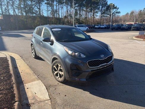 Used 2022 Kia Sportage LX image 8