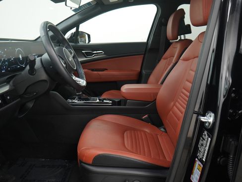 Used 2025 Kia Sportage SX image 25