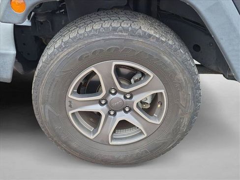 Used 2018 Jeep Wrangler Unlimited Sport AWD/4WD image 7
