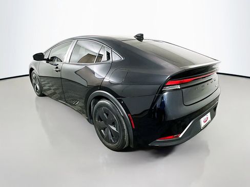 Used 2024 Toyota Prius LE image 7