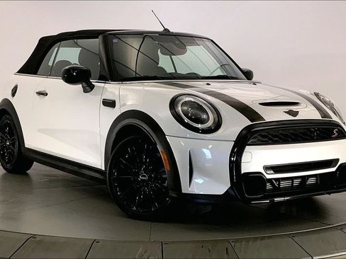 Certified 2023 MINI Cooper S image 33