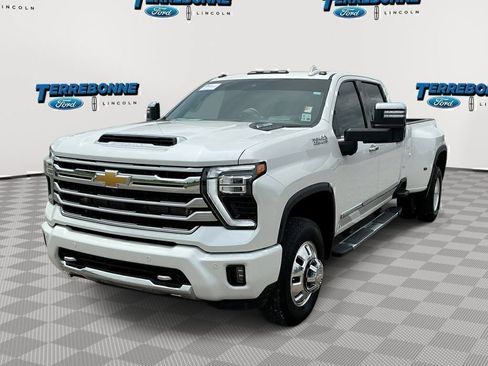 Used 2024 Chevrolet Silverado 3500 High Country w/ High Country Premium Package AWD/4WD image 1