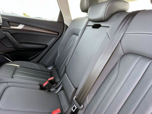 Used 2023 Audi Q5 2.0T Premium w/ Convenience Package image 13