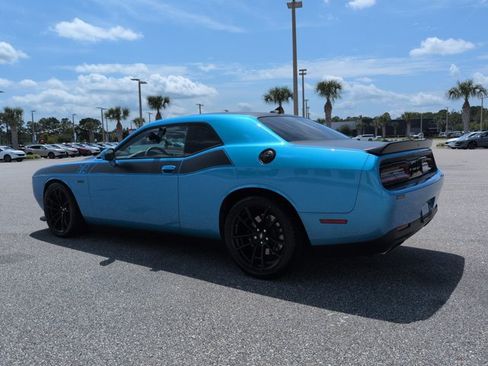 Used 2023 Dodge Challenger R/T Scat Pack w/ T/A Package RWD image 7