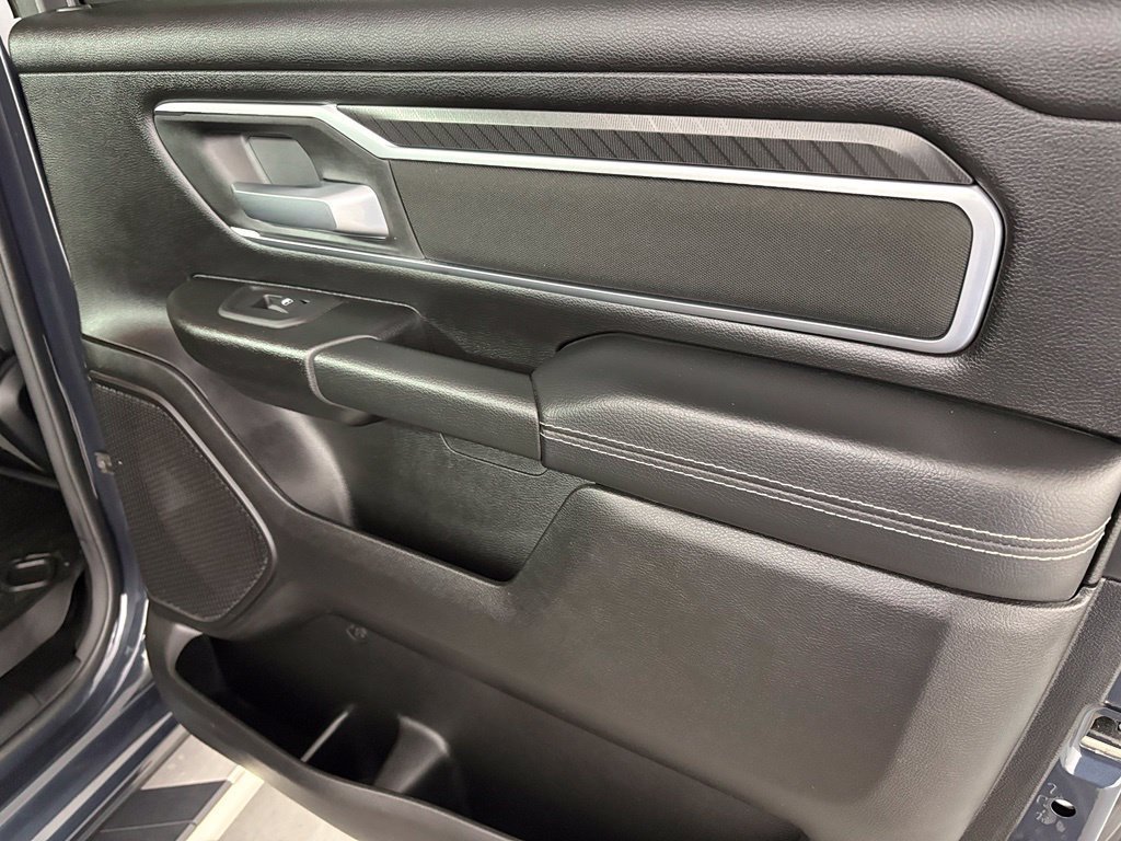 Used 2025 RAM 1500 Big Horn AWD/4WD image 39