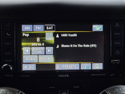 Used 2017 Jeep Wrangler Unlimited Sahara w/ Connectivity Group image 30