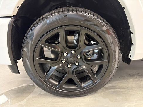 Used 2025 RAM 1500 Laramie w/ Night Edition image 33