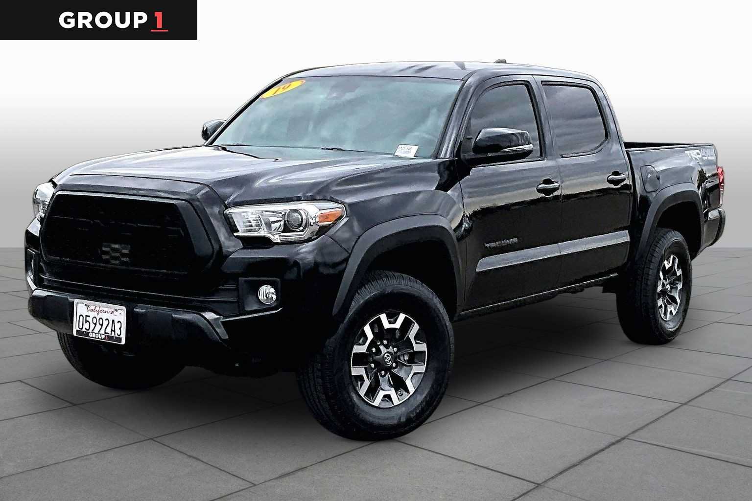 Used 2019 Toyota Tacoma TRD Off-Road AWD/4WD image 1