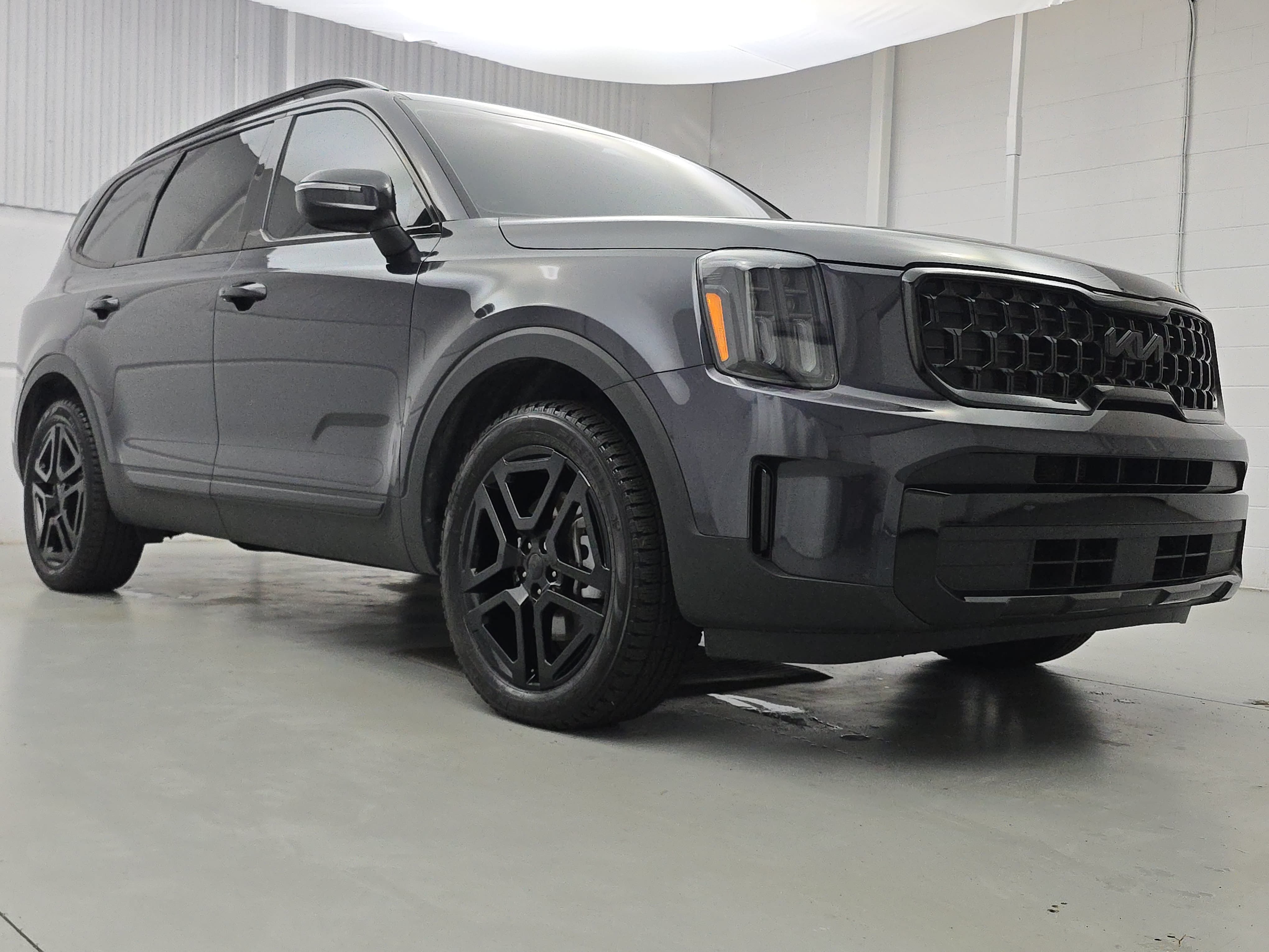 Used 2025 Kia Telluride EX X-Line AWD/4WD image 9