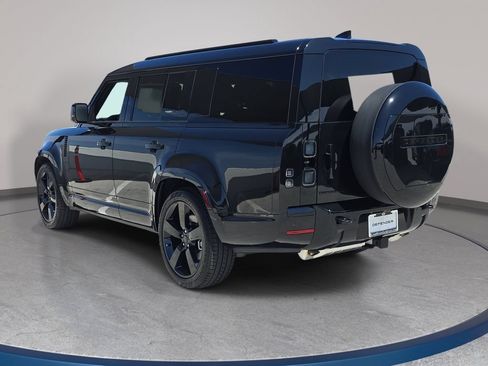New 2026 Land Rover Defender 130 X-Dynamic SE AWD/4WD image 7