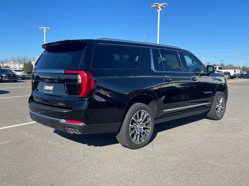 New 2026 GMC Yukon XL Denali w/ Sun & Power Step Package image 8