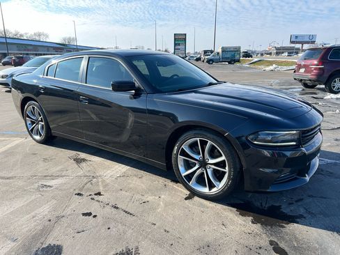 Used 2015 Dodge Charger R/T image 11