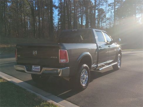 Used 2017 RAM 2500 Laramie image 13