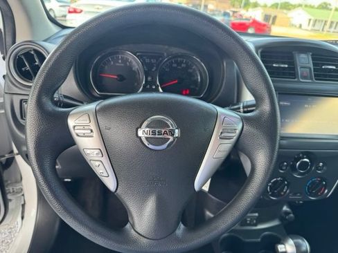 Used 2019 Nissan Versa SV FWD image 12