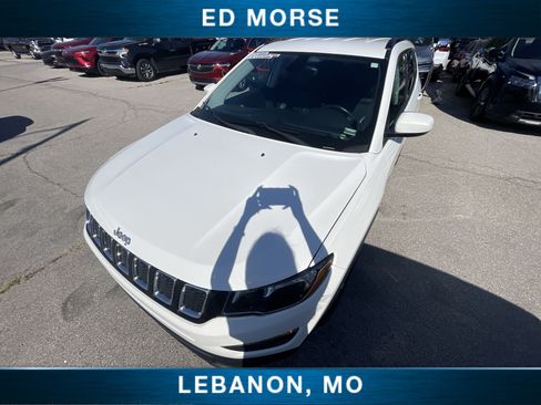 Used 2018 Jeep Compass Latitude w/ Popular Equipment Group FWD image 19