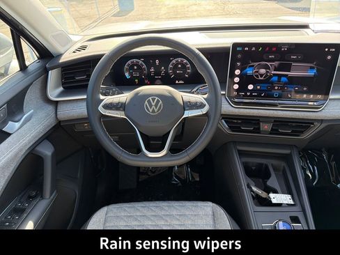 New 2026 Volkswagen Tiguan S FWD image 15