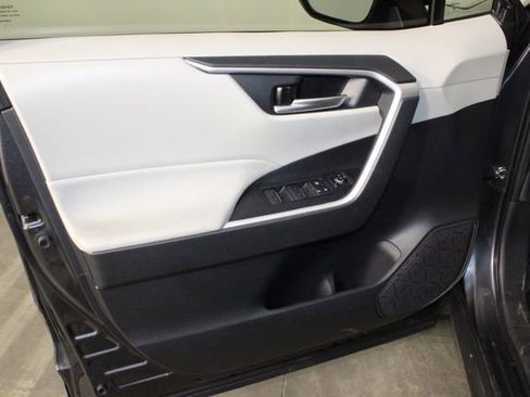 Used 2024 Toyota RAV4 XLE image 16
