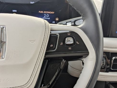 New 2026 Lincoln Aviator 2WD image 30