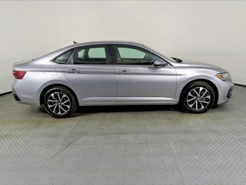 Used 2024 Volkswagen Jetta S FWD image 8