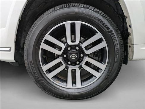 Used 2015 Toyota 4Runner Limited image 26