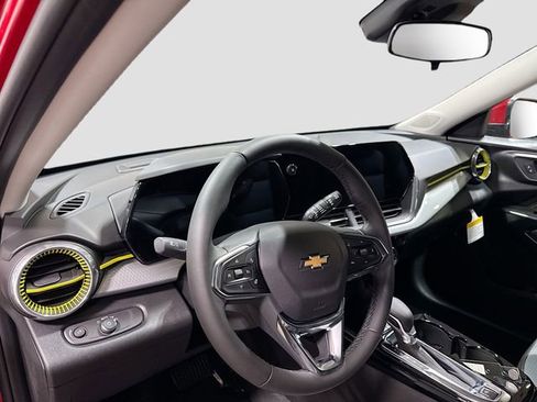 New 2026 Chevrolet Trax LT w/ Driver Confidence Package FWD image 12