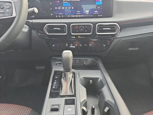 New 2026 Nissan Sentra SR image 3