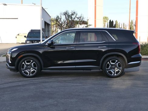 Used 2023 Hyundai Palisade Limited image 6