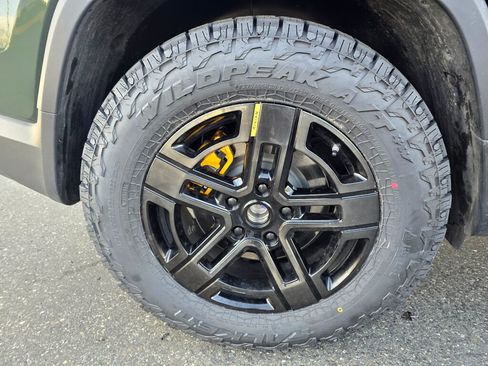 Used 2023 Rivian R1T Adventure image 16