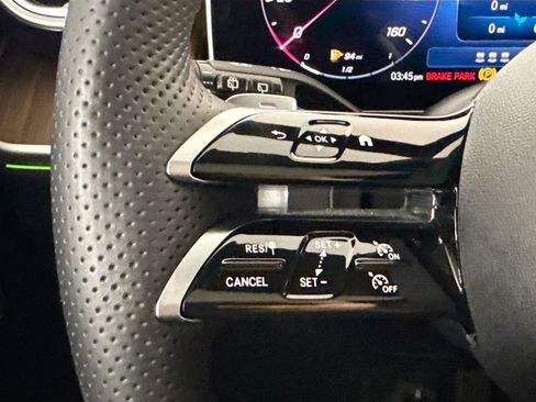 Certified 2025 Mercedes-Benz GLC 300 image 11