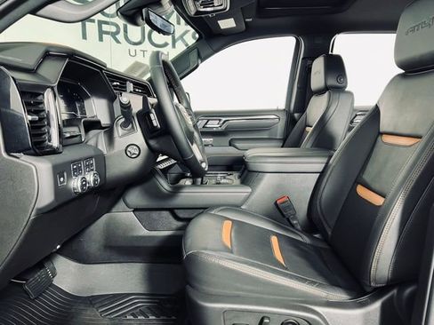 Used 2025 GMC Sierra 1500 AT4 w/ AT4 Premium Package image 10