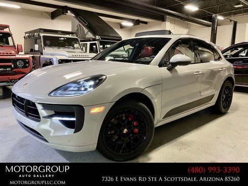 Used 2021 Porsche Macan GTS image 1